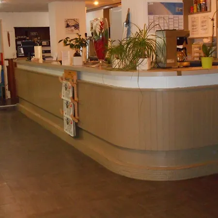 Hotel Les Gens De 2*