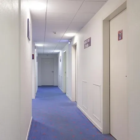 Szálloda Les Gens De 2*