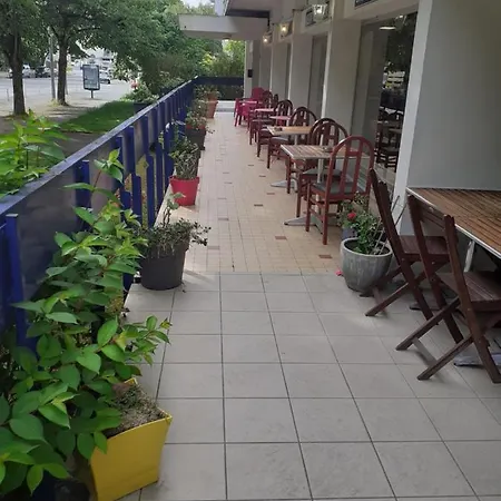 Les Gens De 2* La Rochelle