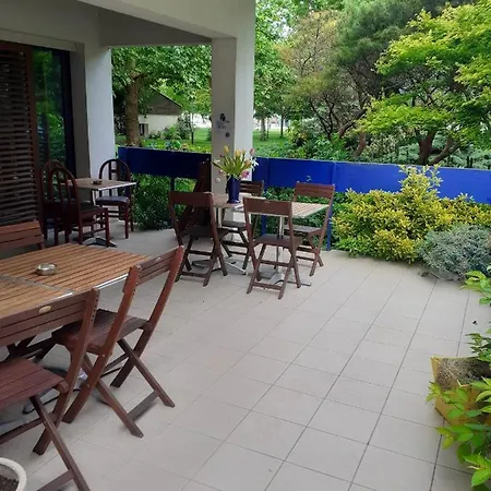 Les Gens De Szálloda La Rochelle