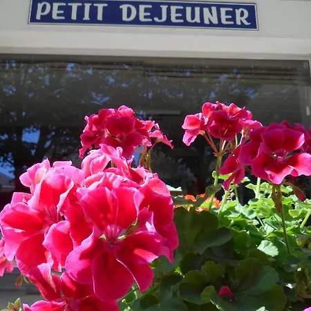 Les Gens De Szálloda 2*