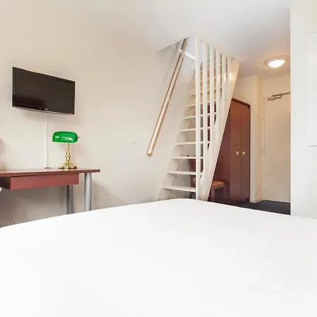 Les Gens De Hotel La Rochelle (Charente-Maritime)