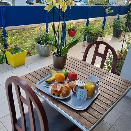 Les Gens De 2* La Rochelle