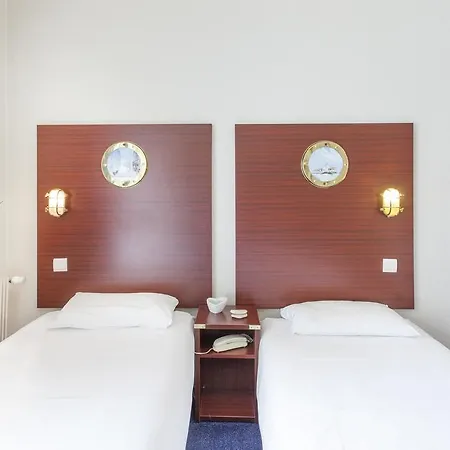 Les Gens De Hotel La Rochelle (Charente-Maritime)