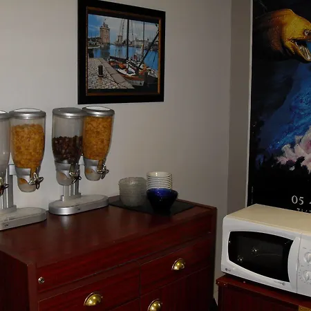 Les Gens De 2* Ла-Рошель