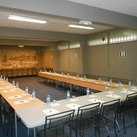 Les Gens De Отель 2*