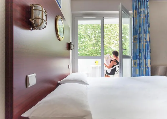 Les Gens De La Rochelle (Charente-Maritime)