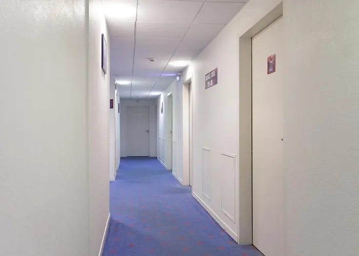 Ξενοδοχείο Les Gens De 2*