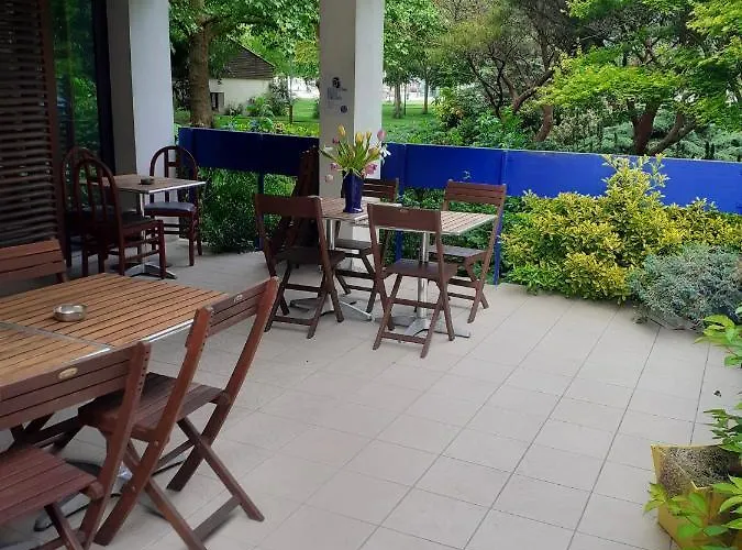 Les Gens De Hotel La Rochelle (Charente-Maritime)