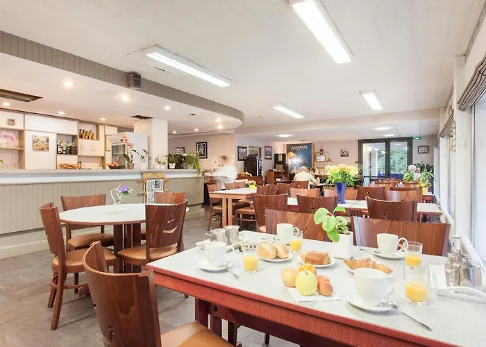 Les Gens De Hotel La Rochelle (Charente-Maritime)