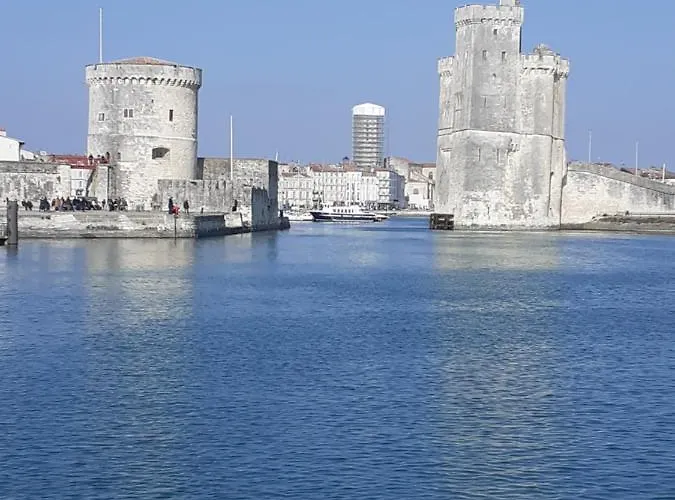 Les Gens De Hotel 2*