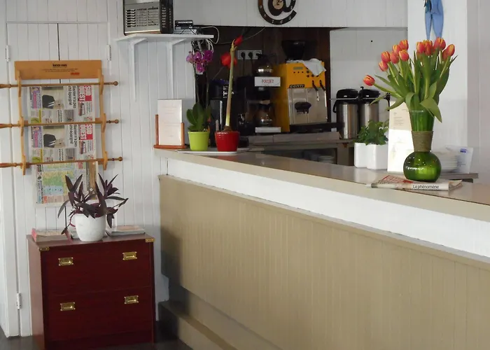 Les Gens De Ξενοδοχείο 2*